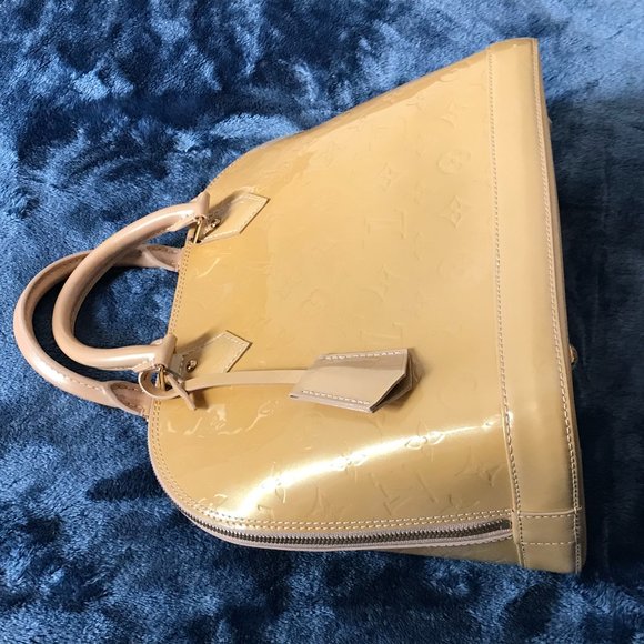 Louis Vuitton VERNIS Alma PM Rose Florentin Bag - Picture 14 of 16